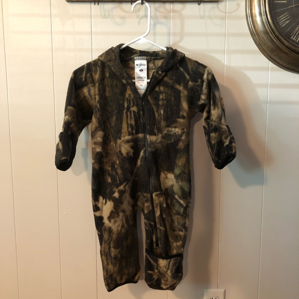 Boys- 24 Month Columbia fleece zip up body suit